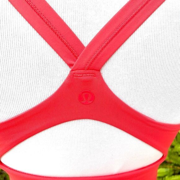 Lululemon Wrap It Up Bra Tank - Picture 5 of 5